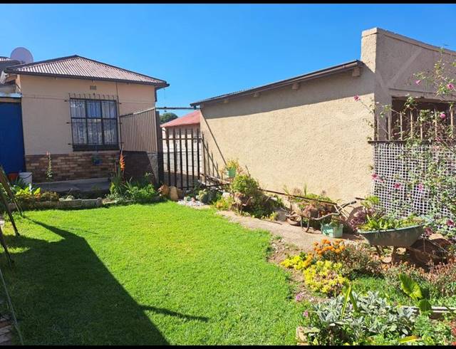 9 BEDROOM CLUSTER FOR SALE IN SELECTION PARK